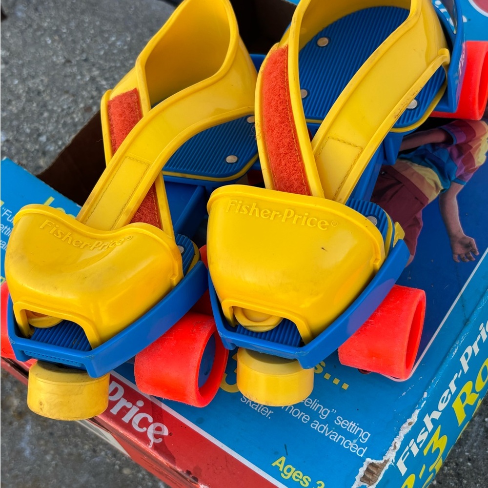 Vintage 1988 Fisher-Price Kids' 1-2-3 Roller Skates